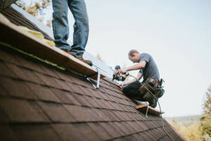 Local Roofers in Gladwin, IA